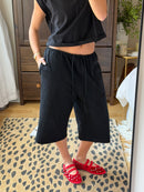 THE CAPRIS Black