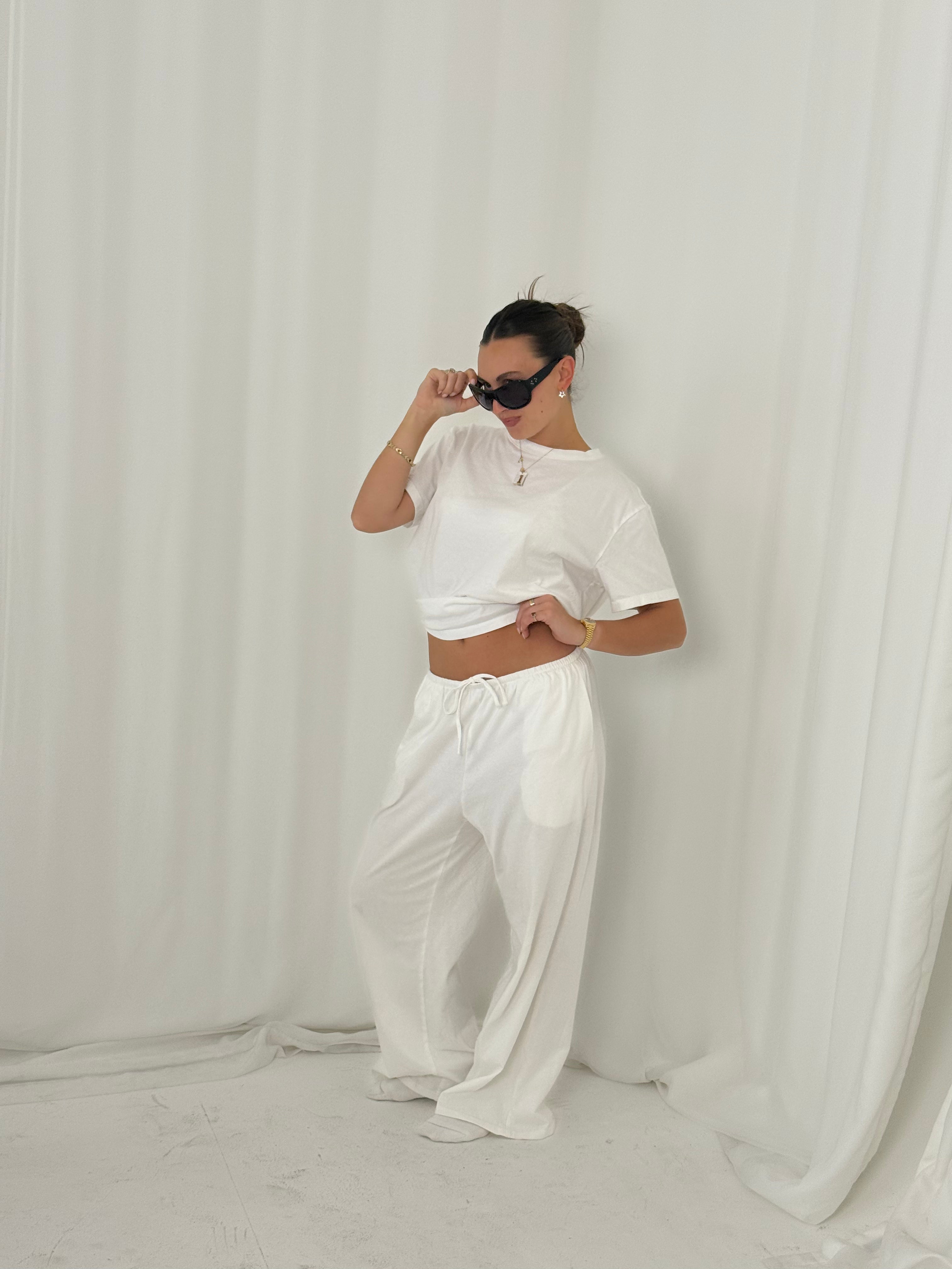 THE T-SHIRT PANT white